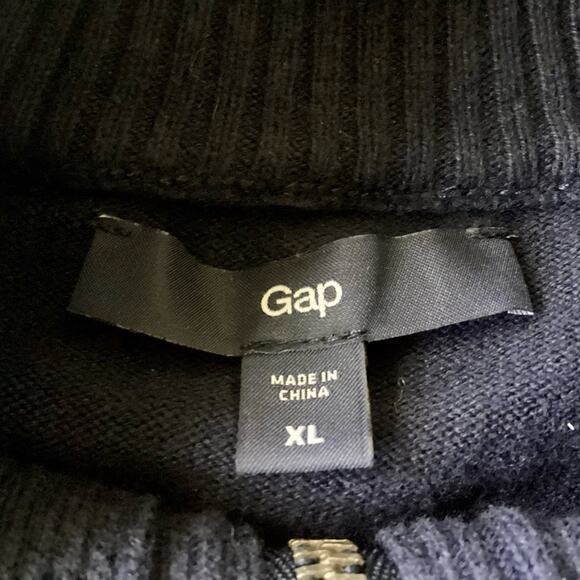 Gap Lightweight Zip Up Sweater - Picture 3 of 7